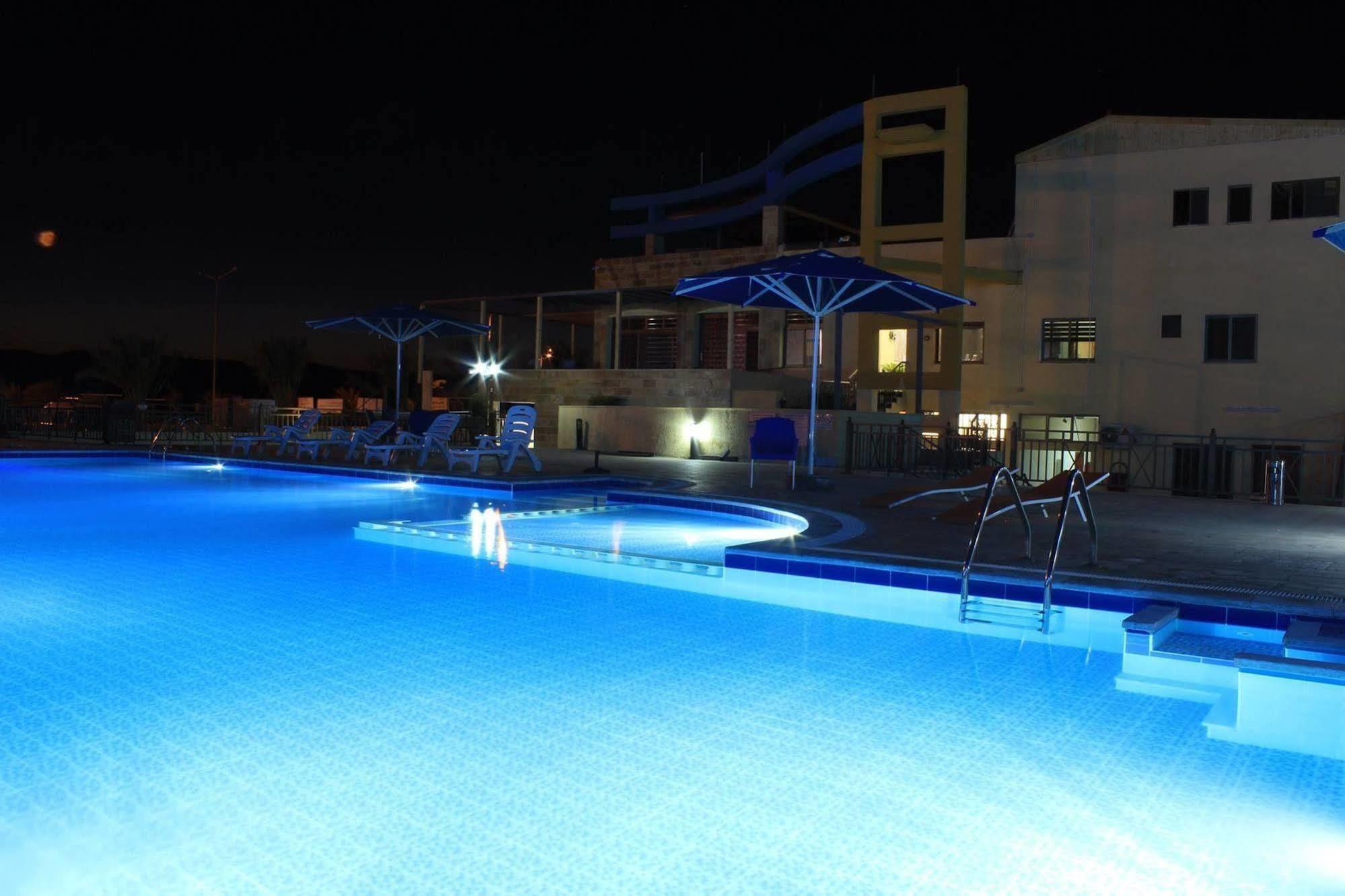Almarsa Village Resort Aqaba Exterior photo