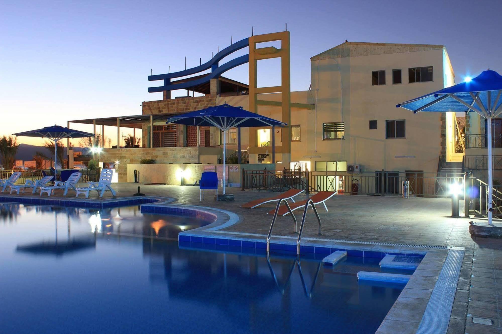 Almarsa Village Resort Aqaba Exterior photo