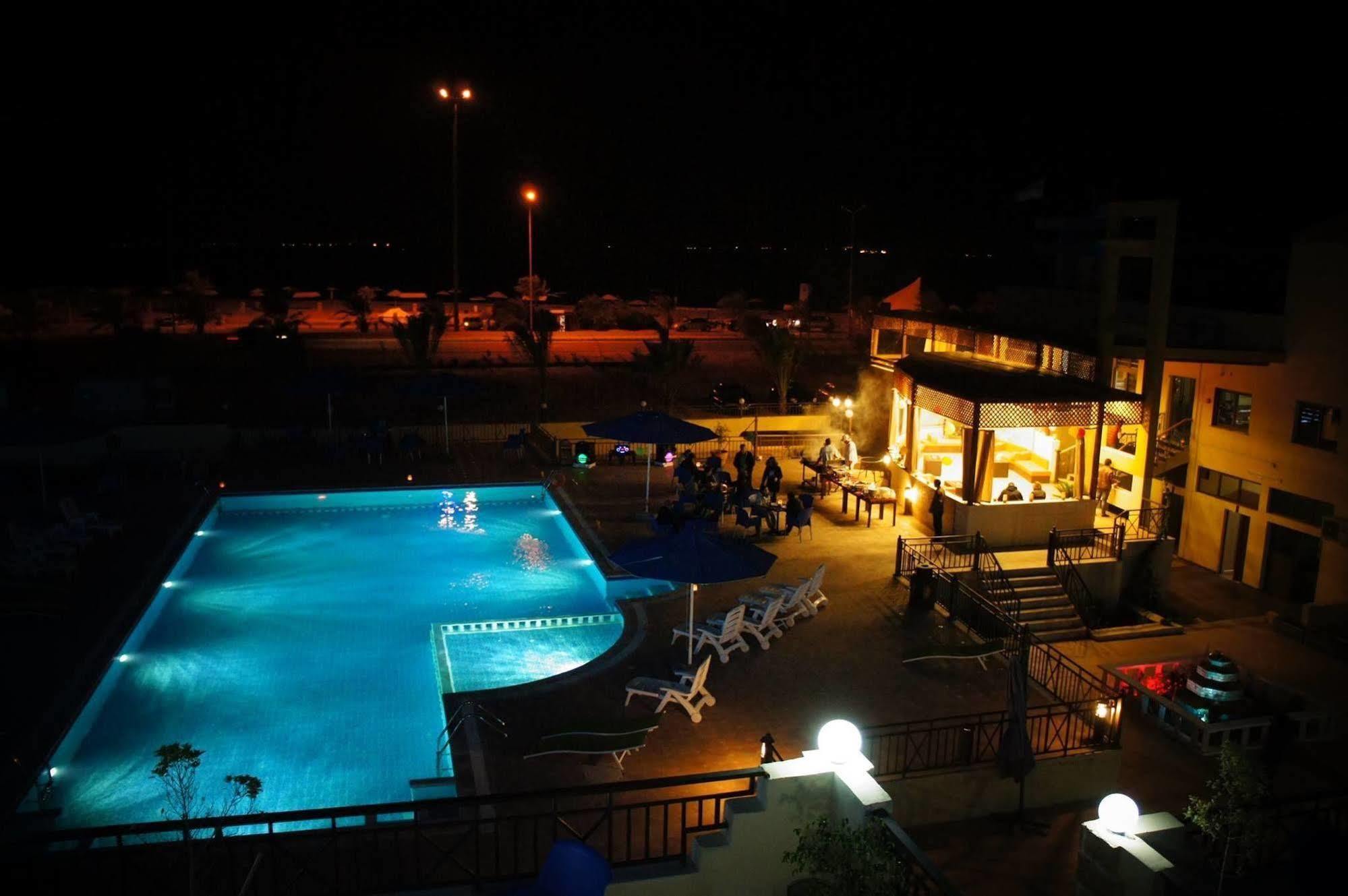 Almarsa Village Resort Aqaba Exterior photo
